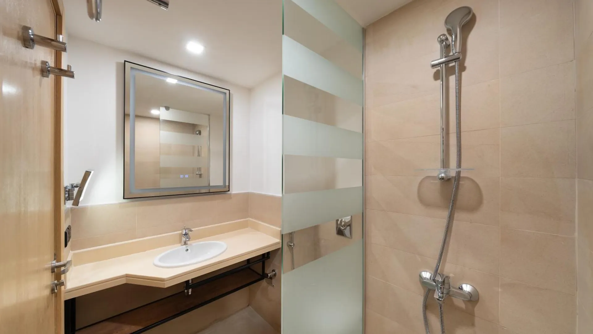 Park Inn By Radisson Makkah Thakher Algharbi Mecca Hotel